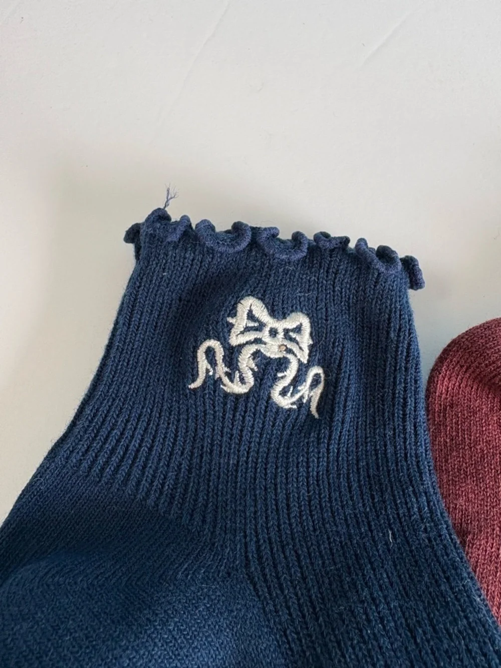 NWT BAGGU Embroidered Lettuce Edge Sock 2-Pack